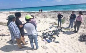 La FPMC realiza jornada de limpieza “Yo Amo las Playas”
