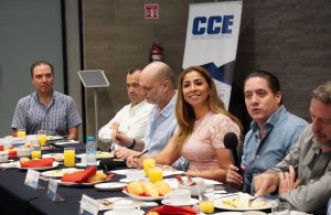 Marybel Villegas hace alianza con el sector empresarial de Cancún y el gobierno federal