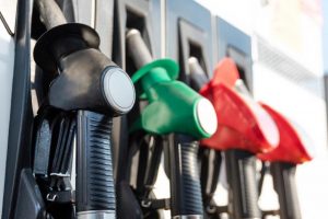 Hacienda reduce apoyo fiscal a gasolinas; la Premium la ‘menos consentida’