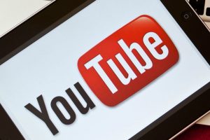 YouTube relaja reglas de monetización tras quejas de creadores de contenido