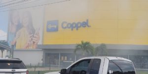 Se incendia Coppel de Cancún; no hay lesionados
