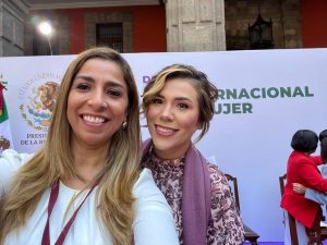 Marybel Villegas conmemora con AMLo en Palacio Nacional el Día Internacional de la Mujer