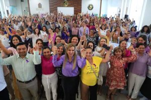 Reconoce Lili Campos a mujeres solidarenses