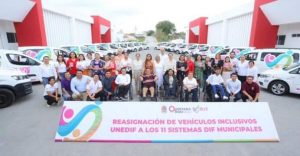 DIF Quintana Roo entrega en comodato vehículos inclusivos a los 11 DIF municipales