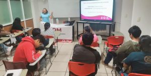 IQM brinda pláticas de sensibilización sobre la prevención de la violencia y discriminación en la zona maya