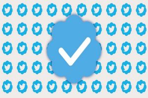 Twitter quita palomita azul a cuentas que no pagan suscripción