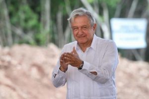 Desmienten que AMLO sufriera un presunto desmayo en Mérida