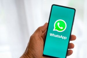 WhatsApp alista la llegada de los emoji animados