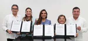 Mara Lezama presenta nueva tarjeta de salud que agiliza, transparenta y combate a la corrupción