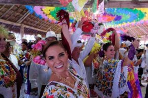 Mara Lezama fortalece tradiciones y costumbres, identidad de los quintanarroenses