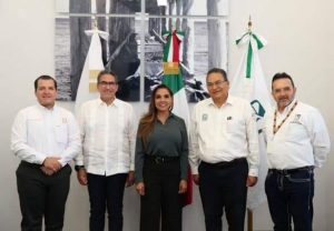 Mara Lezama da la bienvenida al nuevo delegado del IMSS