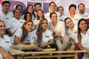 Respalda Ana Paty Peralta programas estatales en beneficio de mujeres cancunenses