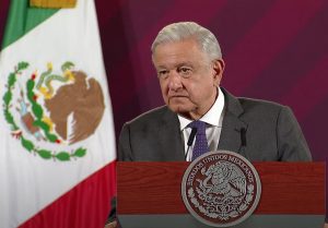 AMLO pide que no haya ‘cacicazgos’ ante cambio de rector de la UNAM
