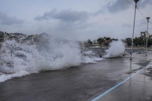 Huracán ‘Dora’ se degrada a categoría 3 en el Pacífico