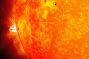 NASA detecta mancha solar que podría tener grandes efectos en la Tierra
