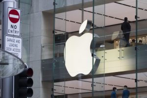 Apple y Huawei pelean mercado bajo tensión entre Estados Unidos y China