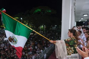 Celebra Mara Lezama Grito de Independencia con el pueblo