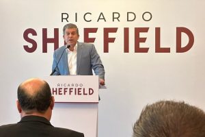 AMLO confirma salida de Ricardo Sheffield de la Profeco; aún no hay sustituto