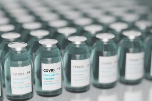 Presenta Moderna vacuna Covid-19 actualizada al comité de la Cofepris