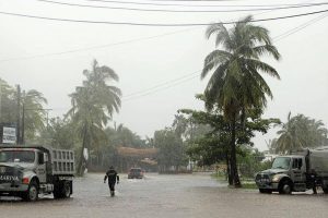 Tormenta tropical Lidia avanza hacia costas del Pacífico y se prevé que ingrese a tierra en Nayarit