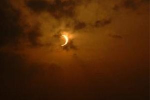 ¿Qué es la retinopatía solar y cómo evitarla durante el Eclipse de sol anular 2023?