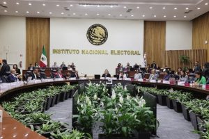 Impone INE que cinco de nueve candidaturas a gubernaturas sean para mujeres