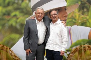 Presidente de Colombia participará este domingo en la cumbre migratoria en México