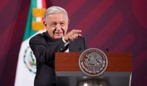 AMLO pide ‘prudencia’ a aspirantes a gubernaturas de Morena cuando se revelen encuestas