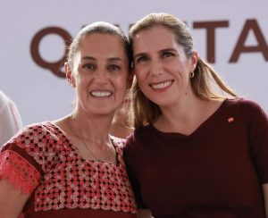 Atenea Gómez Ricalde, firma el Acuerdo de Unidad para seguir sumando esfuerzos a favor de la Transformación de Quintana Roo y México