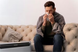 Estudio revela que los hombres no exageran sus gripas, ‘sí son más fuertes’