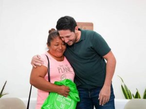 Con más de mil familias beneficiadas cumple un año la casa de gestión y atención ciudadana del diputado por Cozumel Renan Sánchez