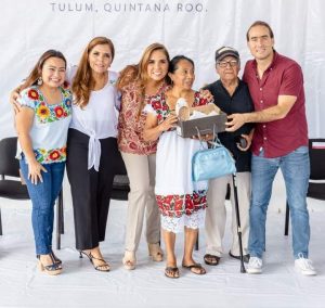Mara Lezama y Diego Castañón Trejo transforman Vidas en Tulum: Entrega de Lentes y Zapatos Beneficia a Familias de Tulum