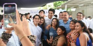 Renán Barrera haciendo equipo con la juventud Yucatán