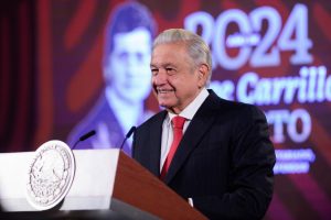 López Obrador asegura reservas de petróleo para tres sexenios más
