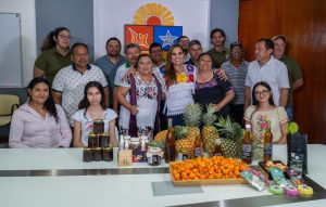 Se reúne Mara Lezama con productores que participan en misión comercial para la exportación de productos del campo quintanarroense
