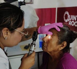 Ofrecen Caravanas de Salud servicios médicos y vacunación en Quintana Roo