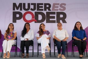 En Solidaridad Mara Lezama entrega más de mil 200 tarjetas Mujer es Poder