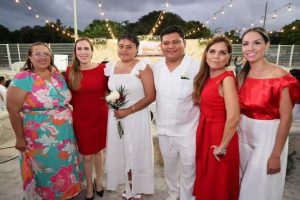 Legalizan su unión 42 parejas en las Bodas Colectivas de Isla Mujeres
