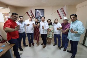 Liderazgos panistas de Tizimin arropan a «Huacho» Díaz Mena y se suman a la Cuarta Transformación