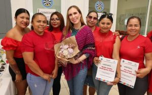 Gobierno de Isla Mujeres impulsa el empoderamiento de las mujeres de Zona Continental a través de cursos de capacitación