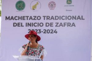 Con machetazo tradicional se oficializó zafra 2023-2024 en sur del estado