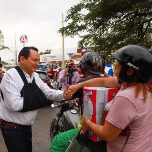 Vecinos de la Dolores Otero expresan a «Huacho» que esperan con ansias la Cuarta Transformación