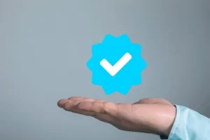 Regresa GRATIS la ‘palomita’ azul de verificación a red social X