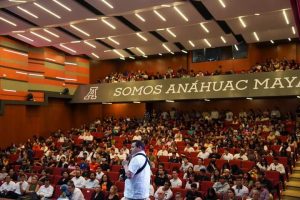 Es importante la presencia de jóvenes en la política: Huacho Díaz Mena