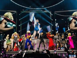 Madonna cierra con éxito su gira de conciertos Celebretion Tour México junto a Salma Hayek