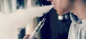 Vapeadores: Riesgo de cáncer de pulmón en menor tiempo que con tabaco