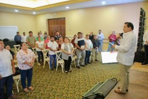 Llama Joaquín Huacho Díaz Mena a regidores de la 4T a trabajar con actitud de servicio y siempre de la mano del pueblo