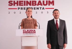 Claudia Sheinbaum presenta a Marti Batres como próximo Director General del ISSSTE