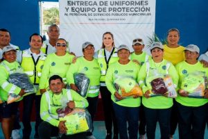 Atenea Gómez Ricalde continúa dignificando al personal de Servicios Públicos con entrega de uniformes