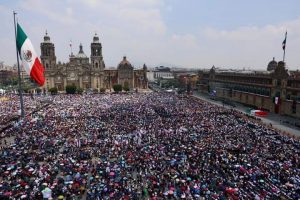 Asiste Joaquín «Huacho» Díaz Mena al sexto y último informe de gobierno del presidente Andrés Manuel López Obrador